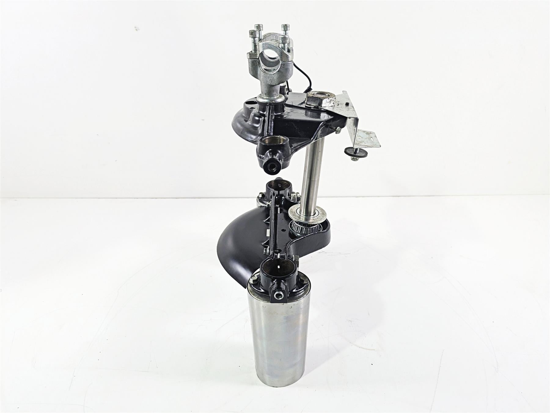 1996 Harley Touring FLHTCUI Electra Glide Upper Lower Triple Tree Set 45446-87A {{ shop.shopifyCountryName }} - Mototech271