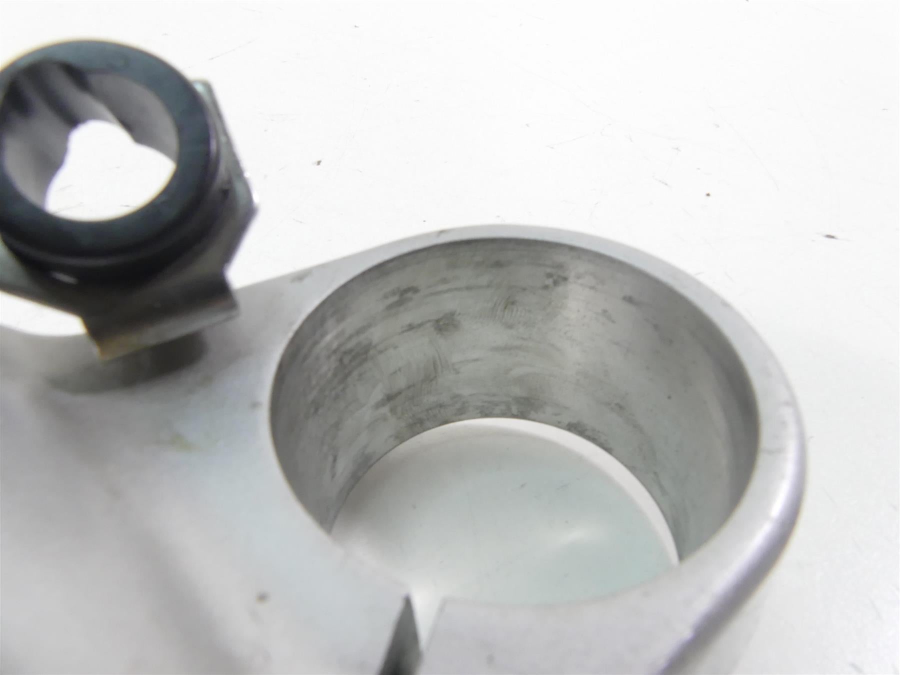 2003 BMW R1150 GS R21 Lower Triple Tree Steering Clamp - Read 31422335778 {{ shop.shopifyCountryName }} - Mototech271