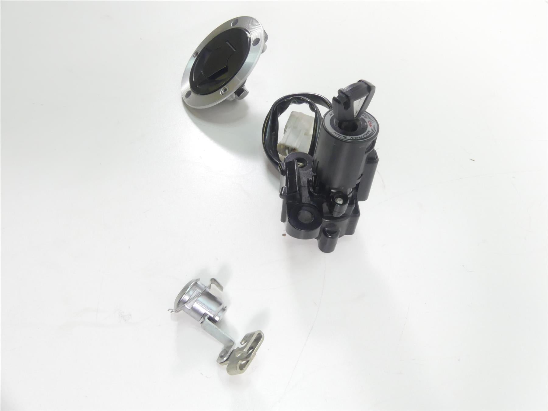 2012 Kawasaki ZX1400 ZX14R Ninja Ignition Switch Key Seat & Cap Lock 27005-0561 {{ shop.shopifyCountryName }} - Mototech271