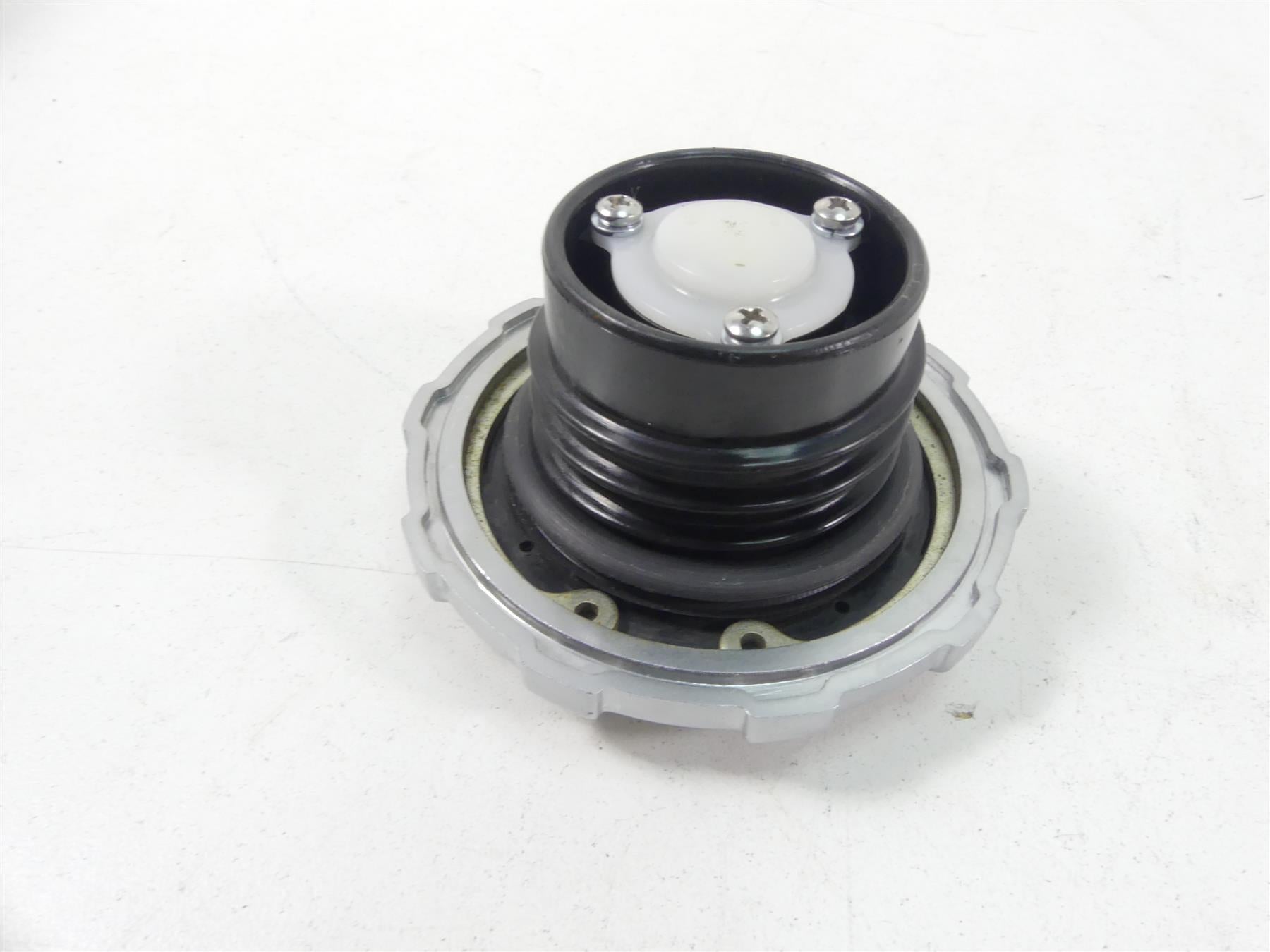 2019 Moto Guzzi V7 III Stone 750 Ignition Switch Gas Lid Seat Key Lock 2B003493 {{ shop.shopifyCountryName }} - Mototech271