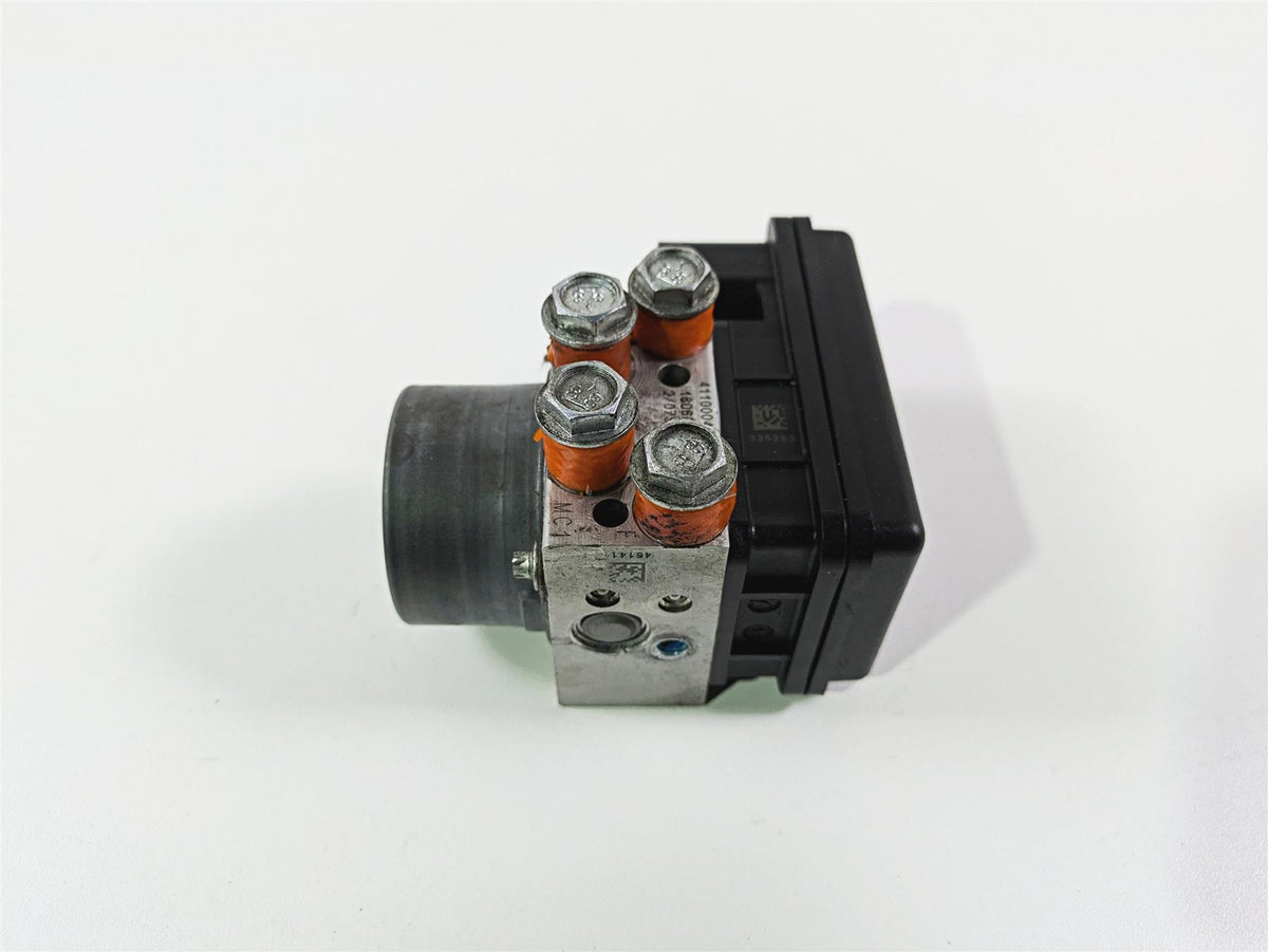 2019 Harley Softail FXDR 114 Abs Brake Pump Unit Module 41100043C {{ shop.shopifyCountryName }} - Mototech271