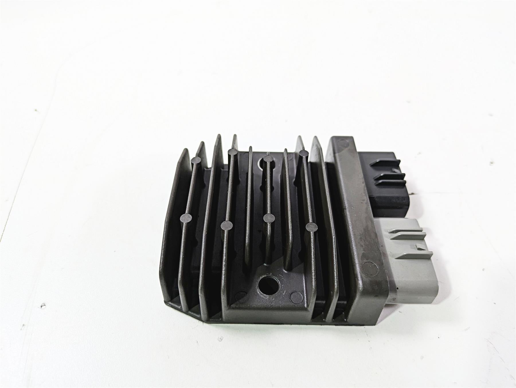 2018 BMW R1200GS GSW K50 Rectifier Voltage Regulator FH020AB 12318523367 {{ shop.shopifyCountryName }} - Mototech271