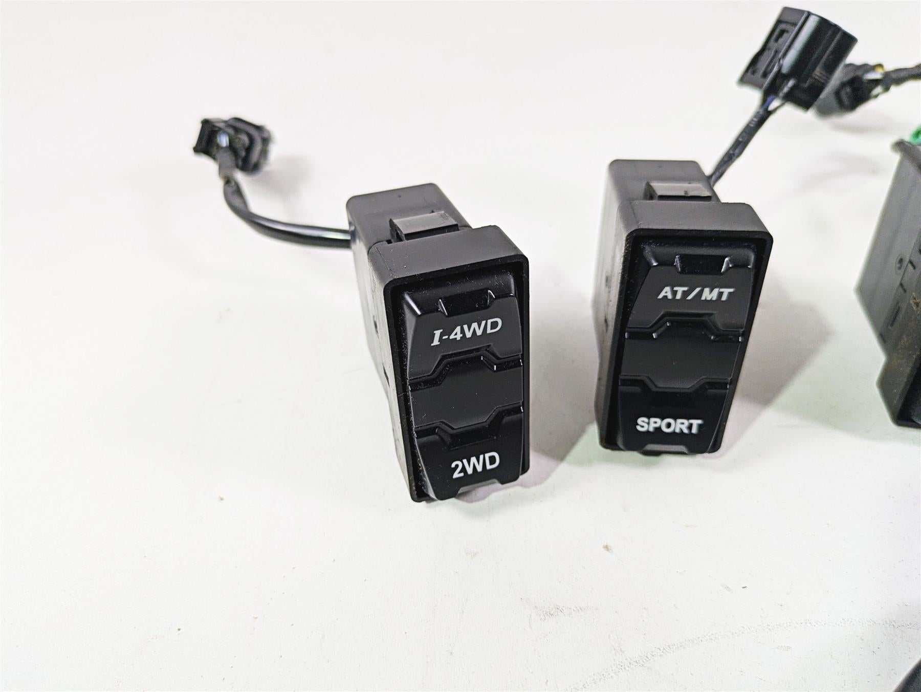2023 Honda Talon SXS1000 S2R Ignition & Light Awd Switch Set -Read 35100-HL6-A01 {{ shop.shopifyCountryName }} - Mototech271