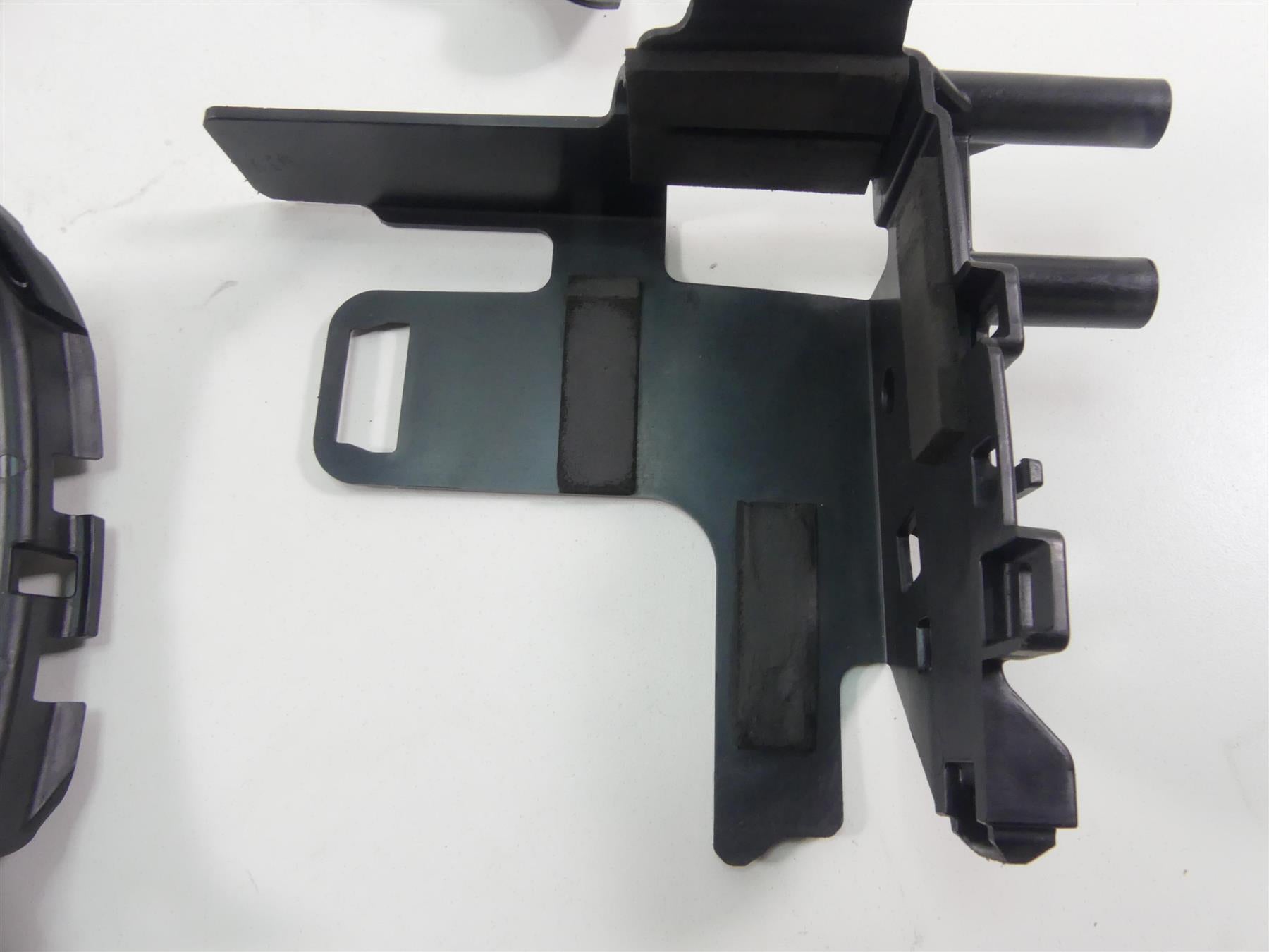 2018 Harley FXBRS Softail Breakout All Electrical Carrier Mount Holder Set 69201632 {{ shop.shopifyCountryName }} - Mototech271