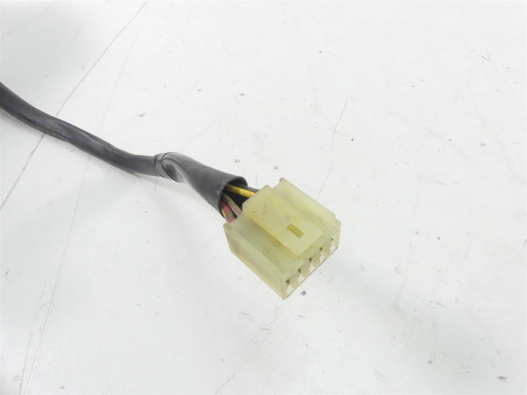 2007 Yamaha FZ1 Fazer Left Hand Control Switch Light Blinker 3C3-83972-00-00 {{ shop.shopifyCountryName }} - Mototech271