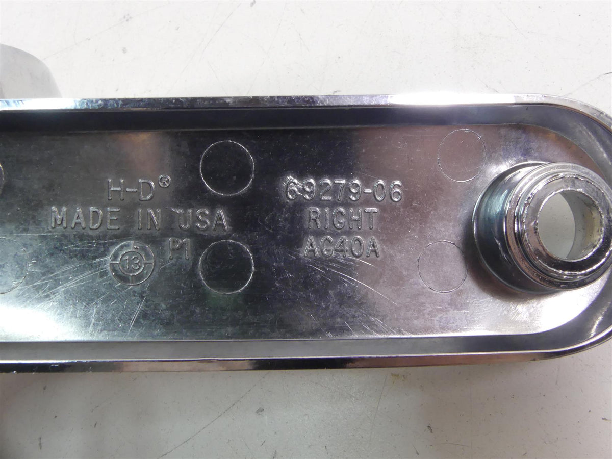 2013 Harley Touring FLHX Street Glide Front Blinker Housing & Mount Set 69278-06 {{ shop.shopifyCountryName }} - Mototech271