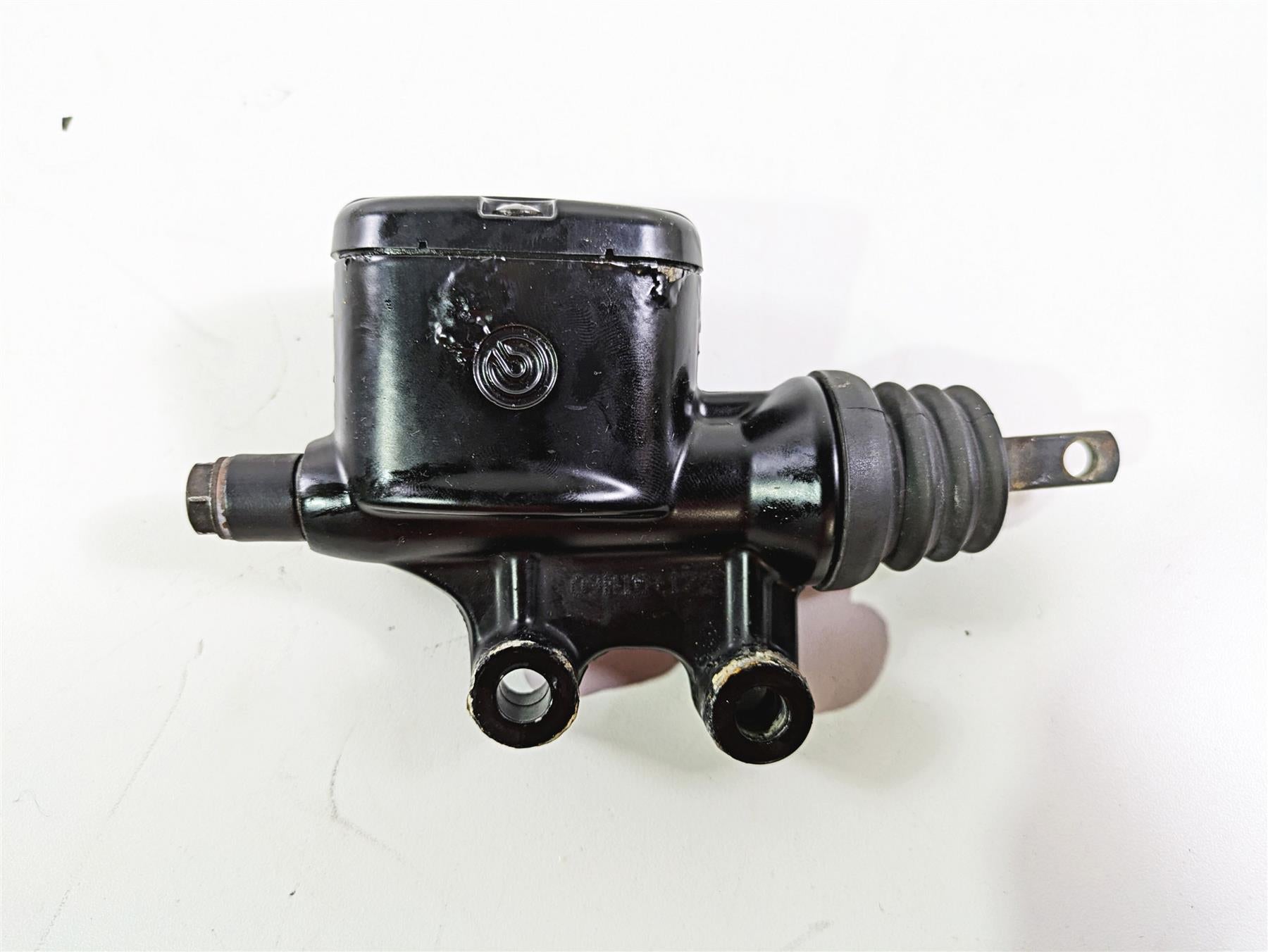 2010 Harley Touring FLHTK Electra Glide Rear Brake Master Cylinder 41763-08C {{ shop.shopifyCountryName }} - Mototech271
