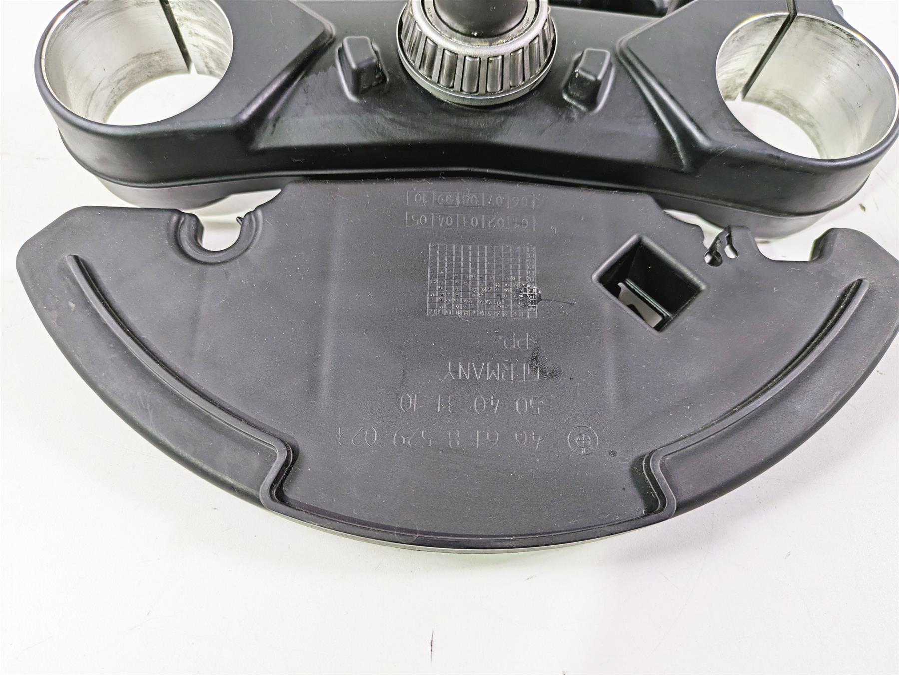 2017 BMW F800GS Adv K75 Lower Triple Tree Steering Clamp 31428530350 {{ shop.shopifyCountryName }} - Mototech271