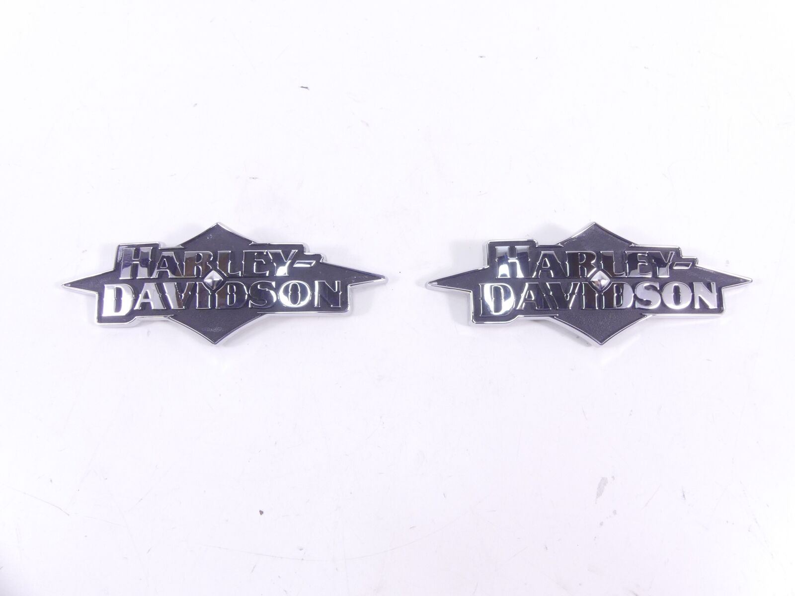 2011 Harley Softail CVO FLSTSE2 Convertible Fuel Gas Tank Emblem Badge 62329-11 {{ shop.shopifyCountryName }} - Mototech271