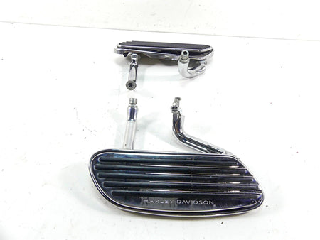 2006 Harley Touring FLHTCU SE E-Glide Front Floorboard Set -Read 47370-04 {{ shop.shopifyCountryName }} - Mototech271