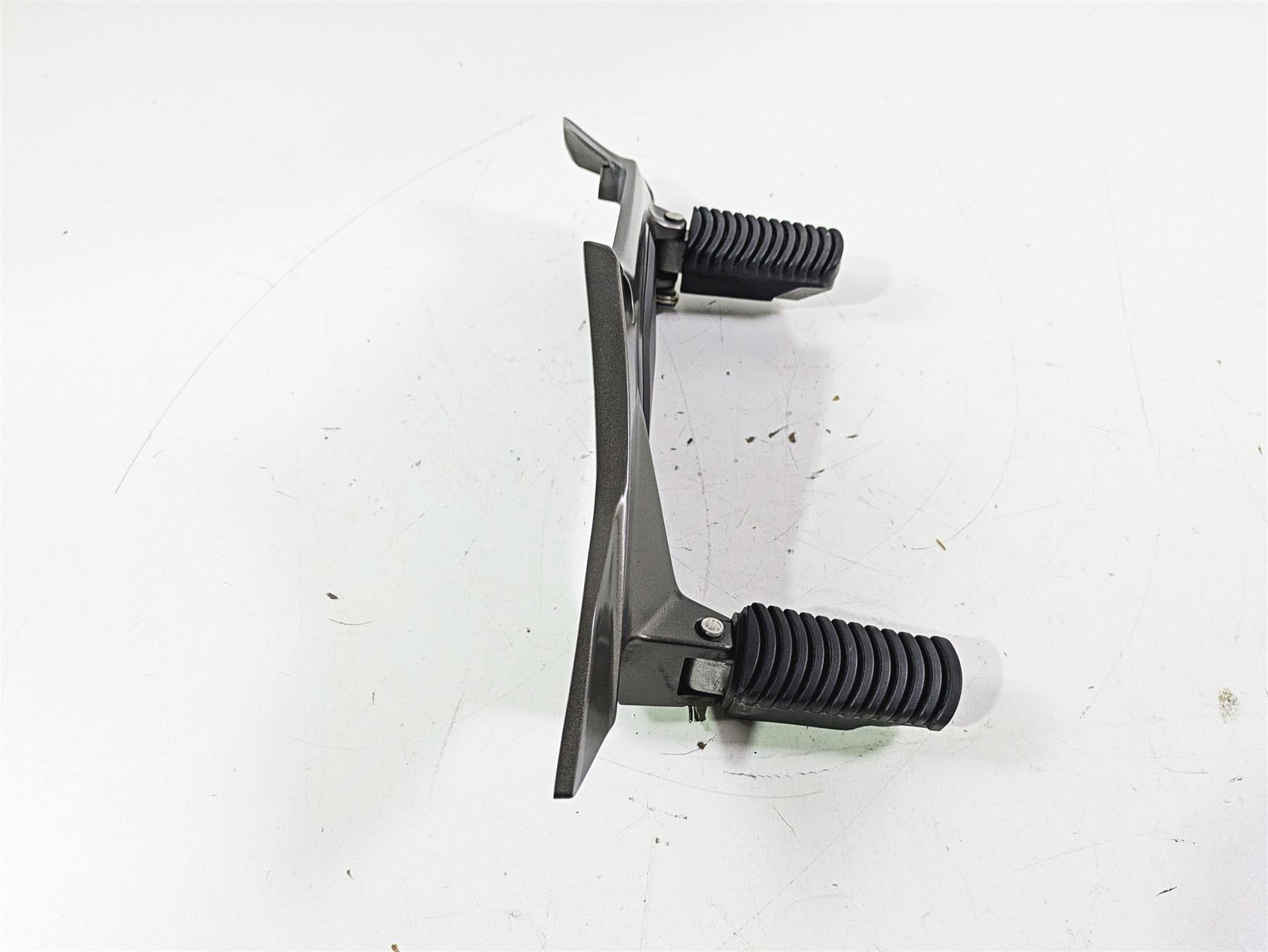 2015 BMW K1600 GT K48 Right Rider & Passenger Foot Peg 46717716014 46717727573 {{ shop.shopifyCountryName }} - Mototech271