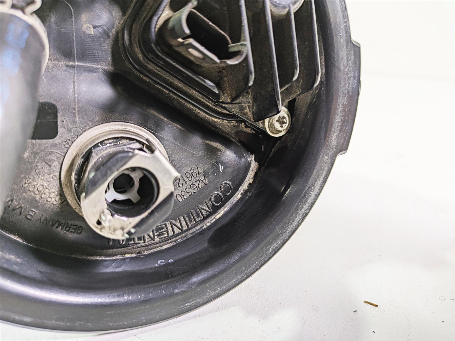 2010 BMW R1200RT K26 Fuel Gas Petrol Pump 16147724843 {{ shop.shopifyCountryName }} - Mototech271