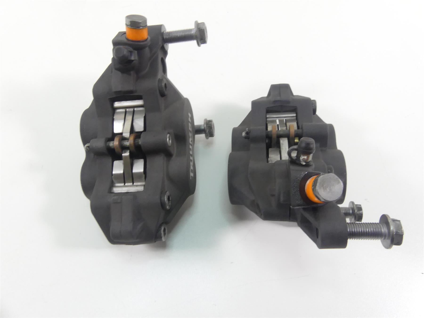2013 Triumph Rocket 3 Touring Front Brake Caliper Set T2020837 T2020388 {{ shop.shopifyCountryName }} - Mototech271