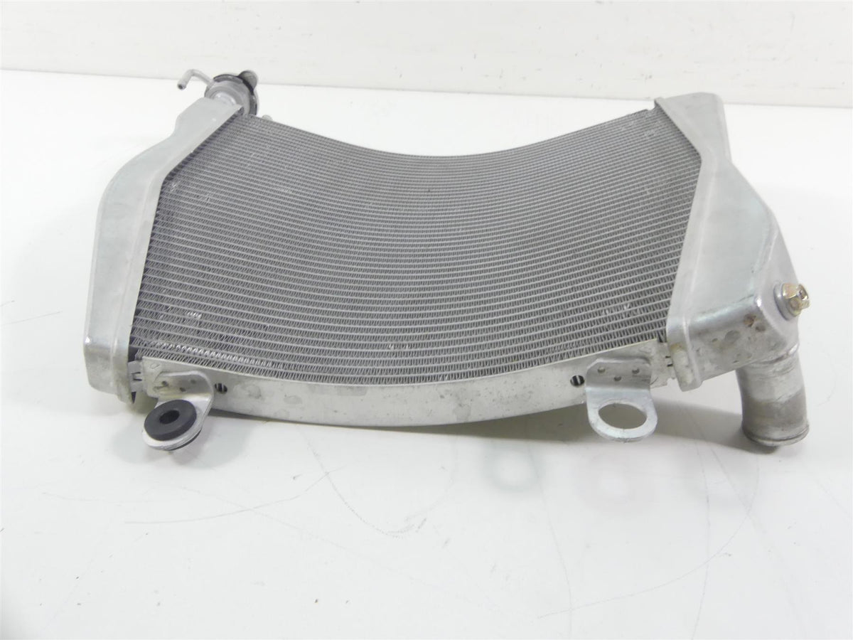 2018 Ducati Panigale 1100 V4 S Straight Coolant Radiator - No Leaks 54811355A {{ shop.shopifyCountryName }} - Mototech271
