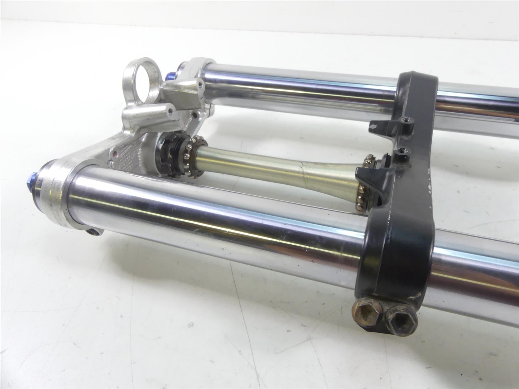 2001 Kawasaki ZX600J2 ZX6R Ninja Front Forks Triple Tree Set 44075-1109 {{ shop.shopifyCountryName }} - Mototech271