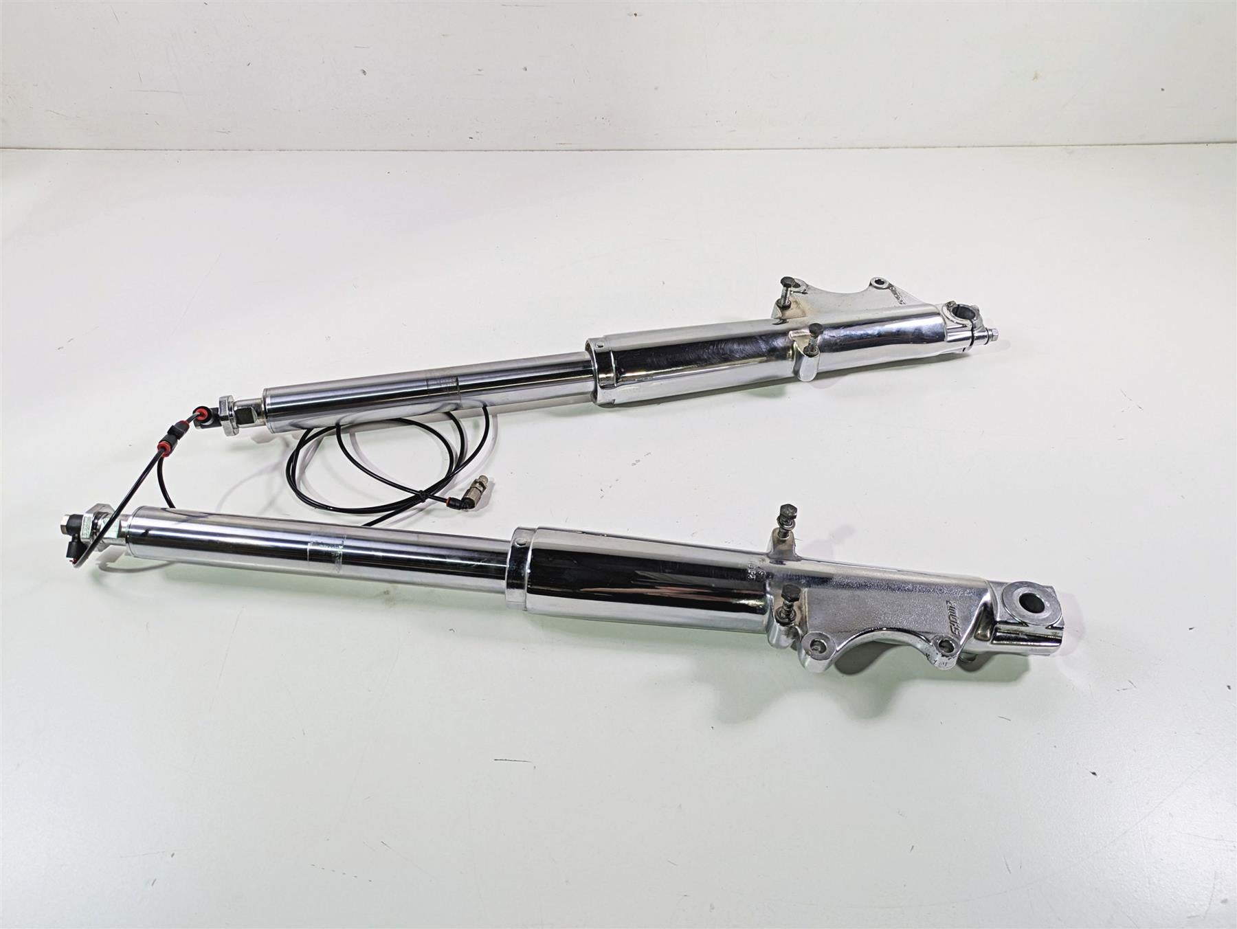 1998 Harley Touring FLHRCI Road King Chrome Front Fork Leg Set 45826-97 45833-97