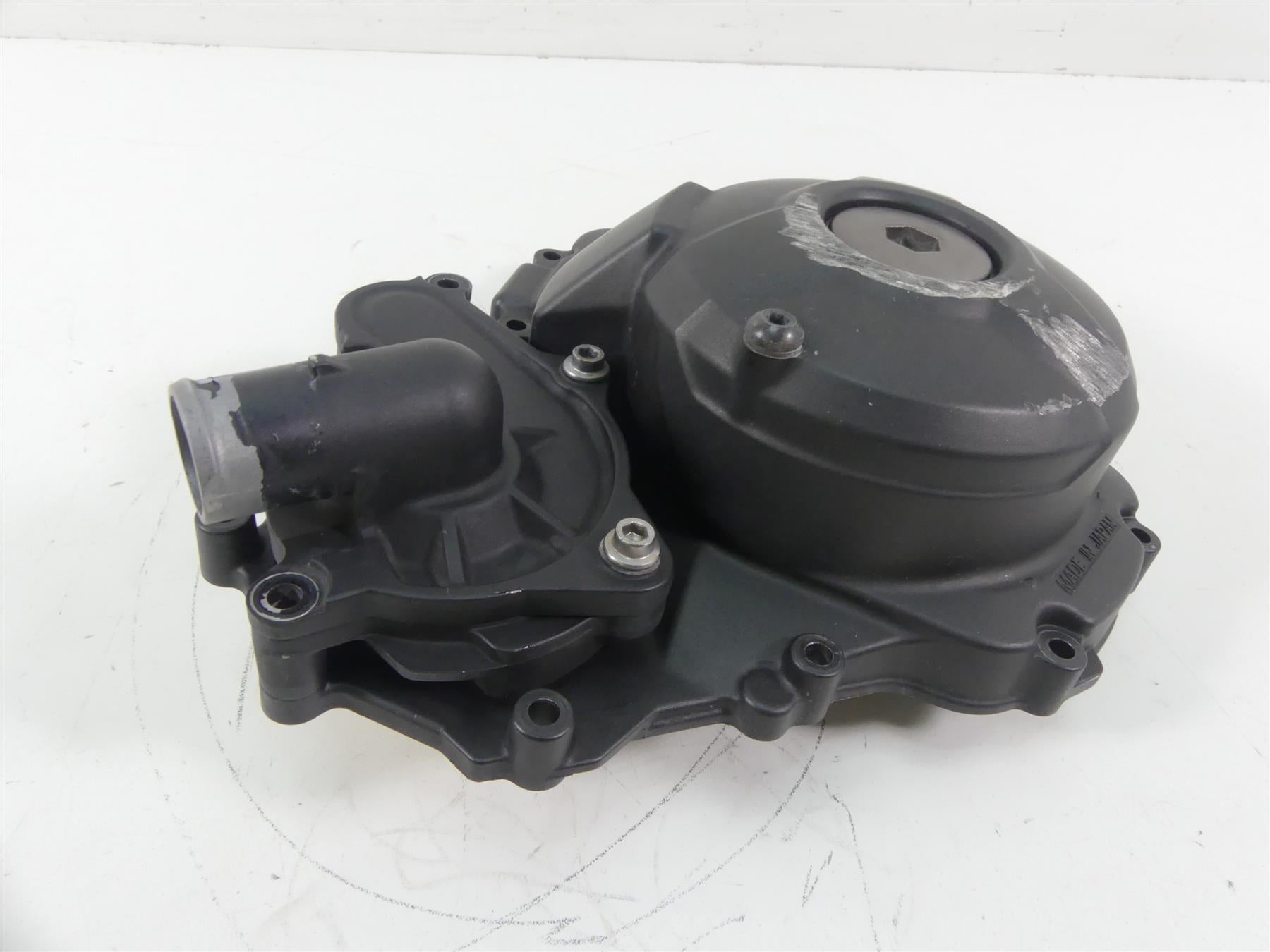 2015 Yamaha MT09 FZ09 Stator Alternator Cover & Water Pump 1RC-15411-01-00 {{ shop.shopifyCountryName }} - Mototech271