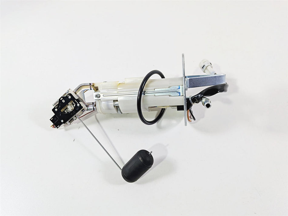 2024 Suzuki GSXR600 Fuel Gas Petrol Pump - Tested 2K Only 15100-14J01 {{ shop.shopifyCountryName }} - Mototech271