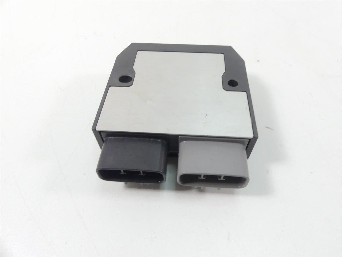 2020 Triumph Speed Triple RS 1050 Rectifier Voltage Regulator T1300675 FH020AA {{ shop.shopifyCountryName }} - Mototech271