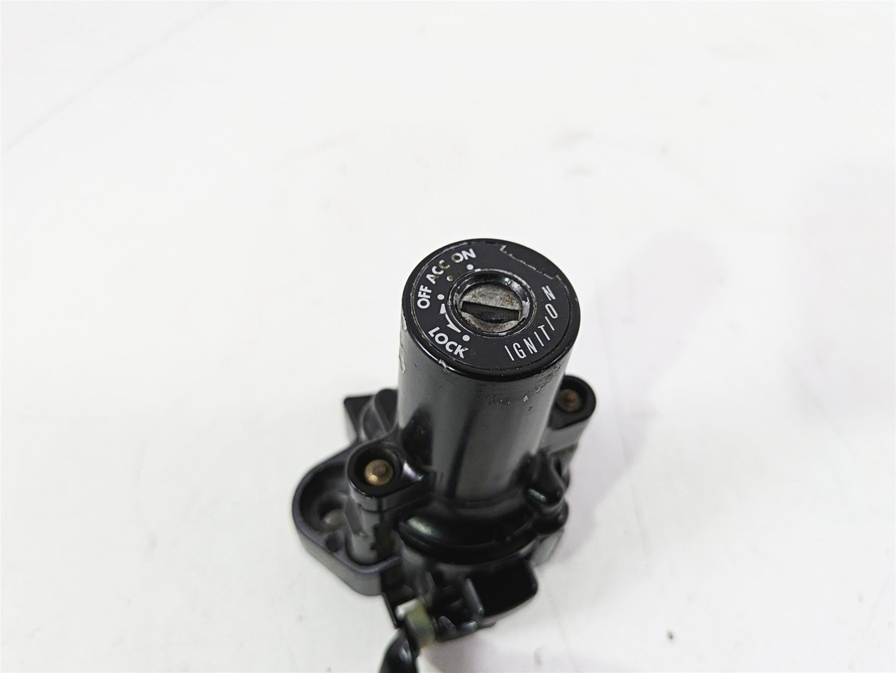 2004 Yamaha XVZ1300 Royal Star Ignition Switch Steering Lock Set 4XY-82501-01-00 {{ shop.shopifyCountryName }} - Mototech271