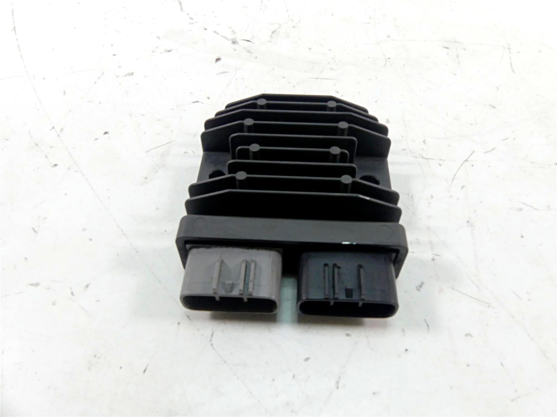 2013 Ducati Diavel Red Rectifier Voltage Regulator 54040301B FH020AA {{ shop.shopifyCountryName }} - Mototech271