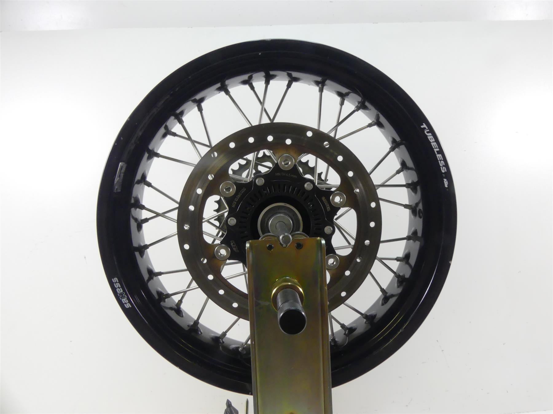 2015 KTM 1190 Adventure R Rear Spoke Wheel Rim 18x4.5- Read 6031000124430 {{ shop.shopifyCountryName }} - Mototech271