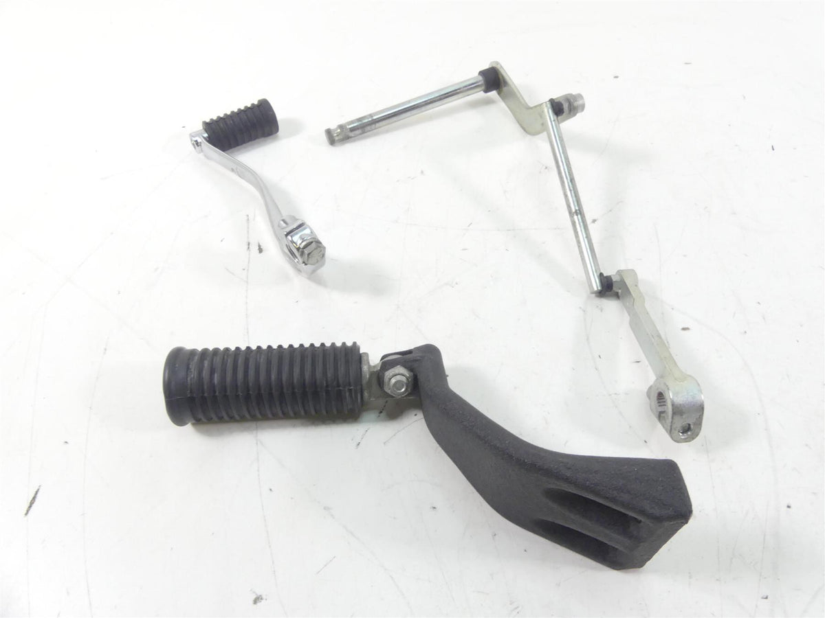 2009 Harley FXDF Dyna Fat Bob Front Left Mid Foot Control & Shifter 50667-07 {{ shop.shopifyCountryName }} - Mototech271