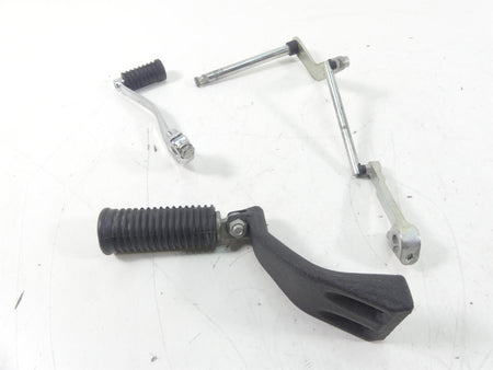 2009 Harley FXDF Dyna Fat Bob Front Left Mid Foot Control & Shifter 50667-07 {{ shop.shopifyCountryName }} - Mototech271