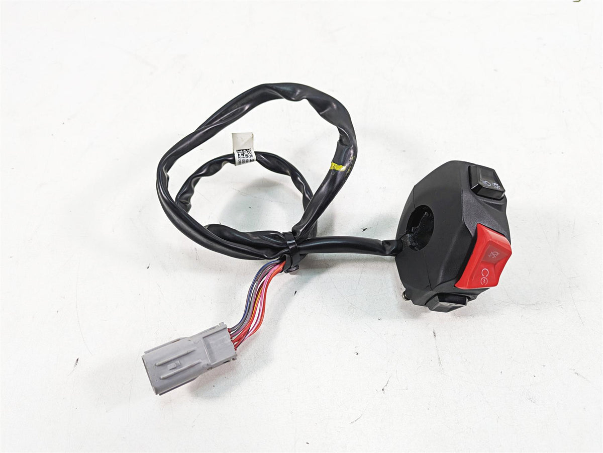 2021 Aprilia RS660 Right Hand Start Stop Control Switch 2D000550 {{ shop.shopifyCountryName }} - Mototech271