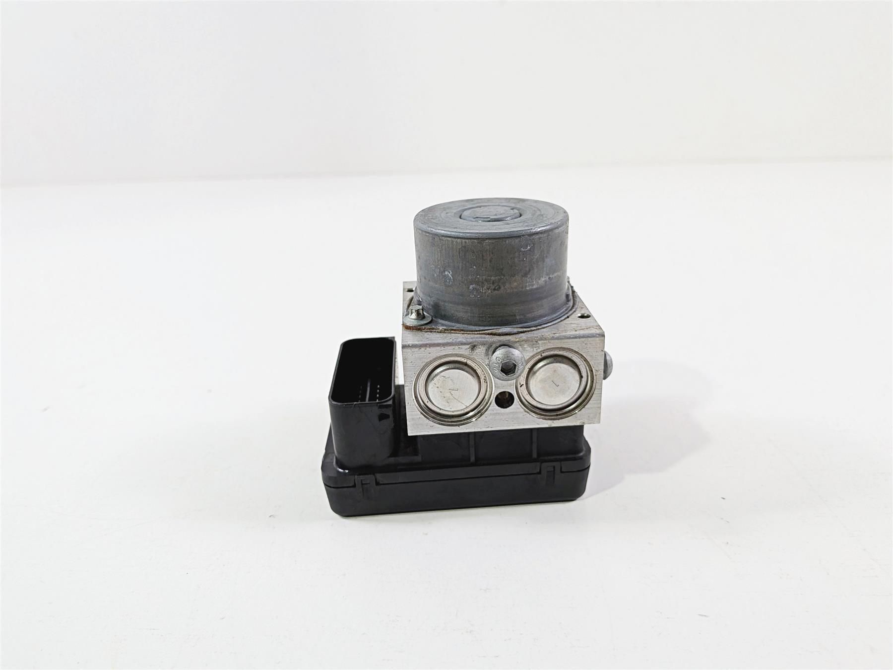 2014 Aprilia RSV4 RR Factory Abs Brake Pump Module Unit B044760 B044588 {{ shop.shopifyCountryName }} - Mototech271