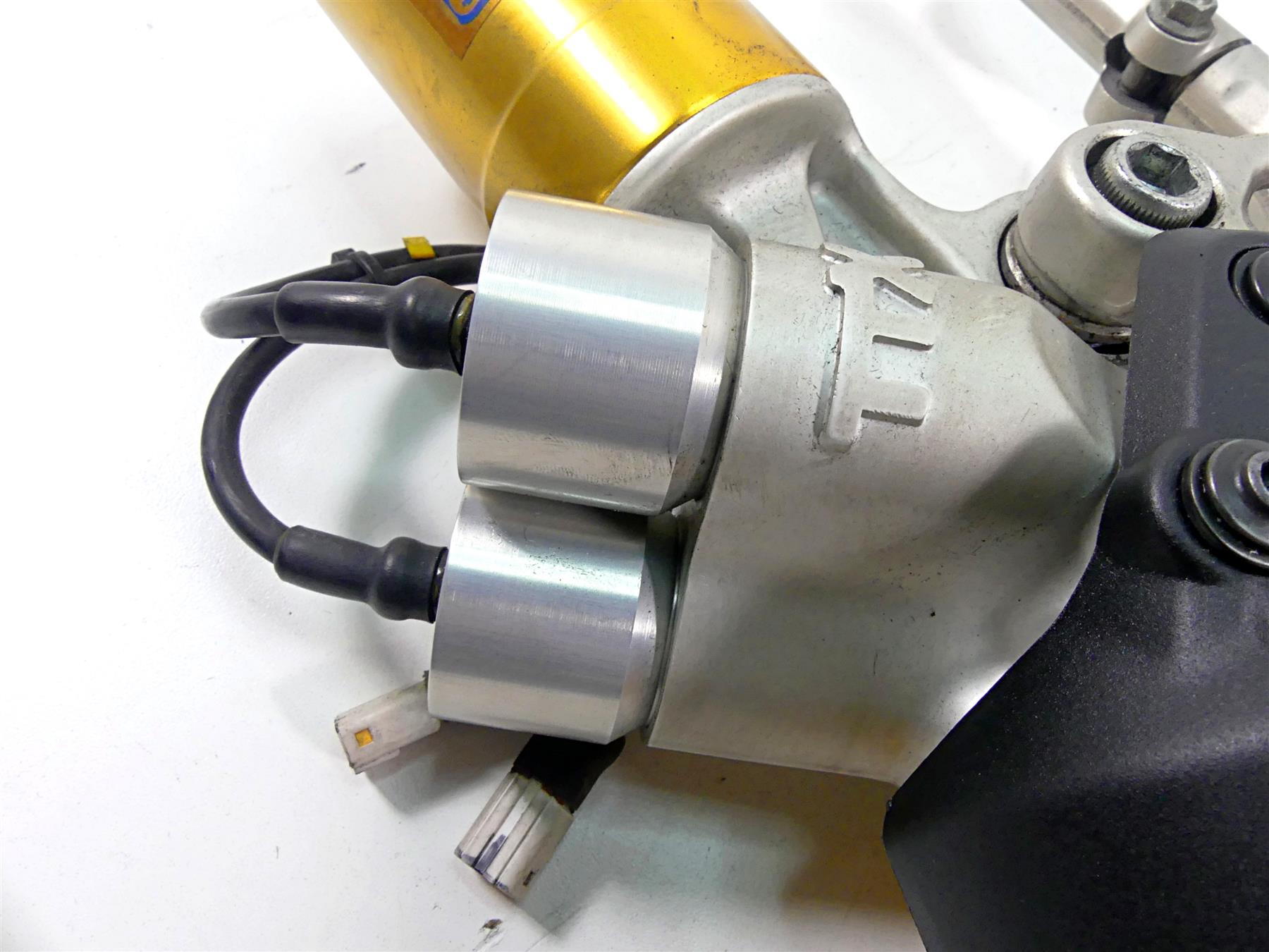 2012 Ducati Panigale 1199S Rear Ohlins TTX Suspension Shock & Linkage 36521031A {{ shop.shopifyCountryName }} - Mototech271