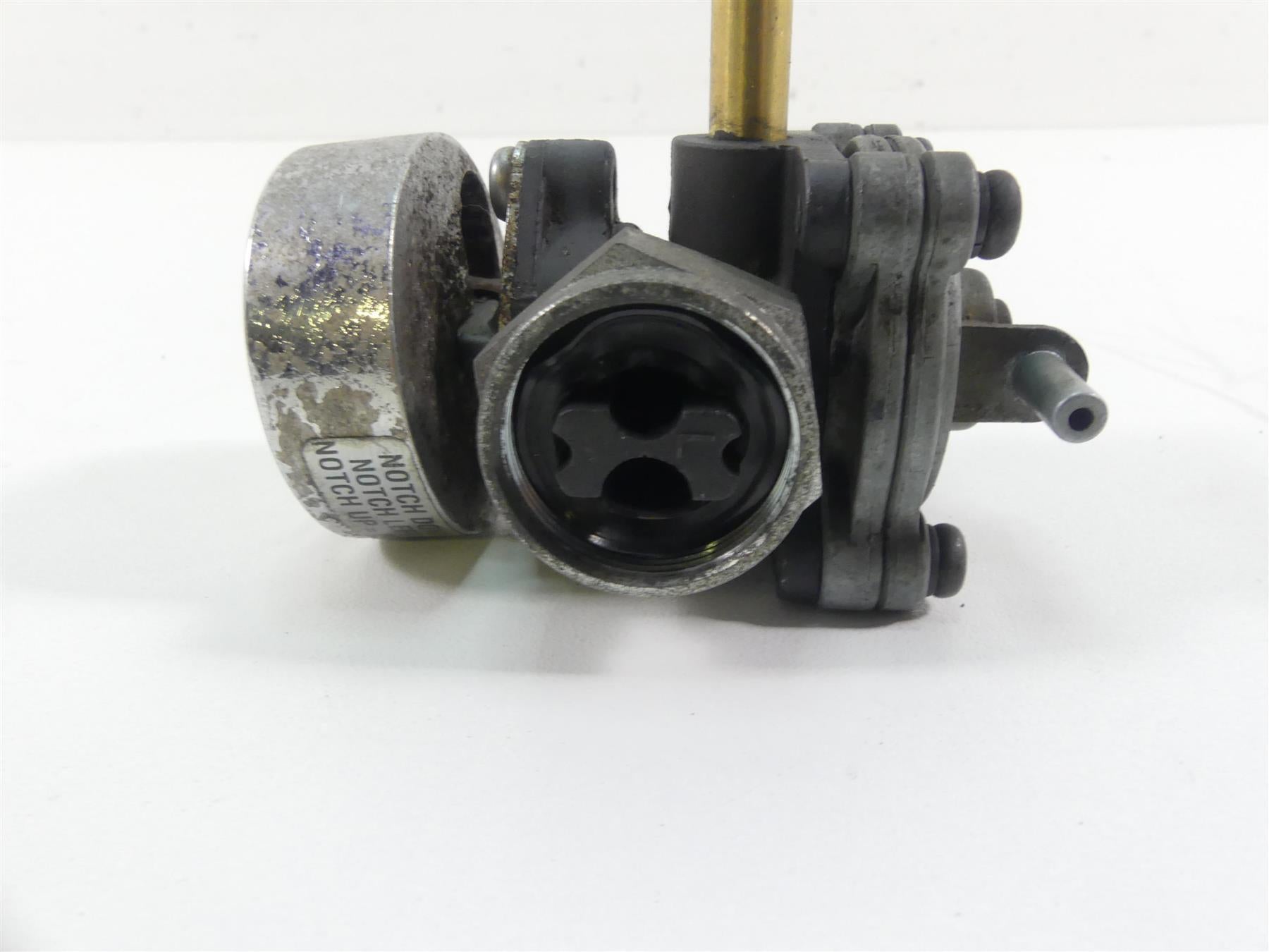 1999 Harley Dyna FXDL Low Rider Fuel Gas Petrol Valve Petcock 61338-94D {{ shop.shopifyCountryName }} - Mototech271