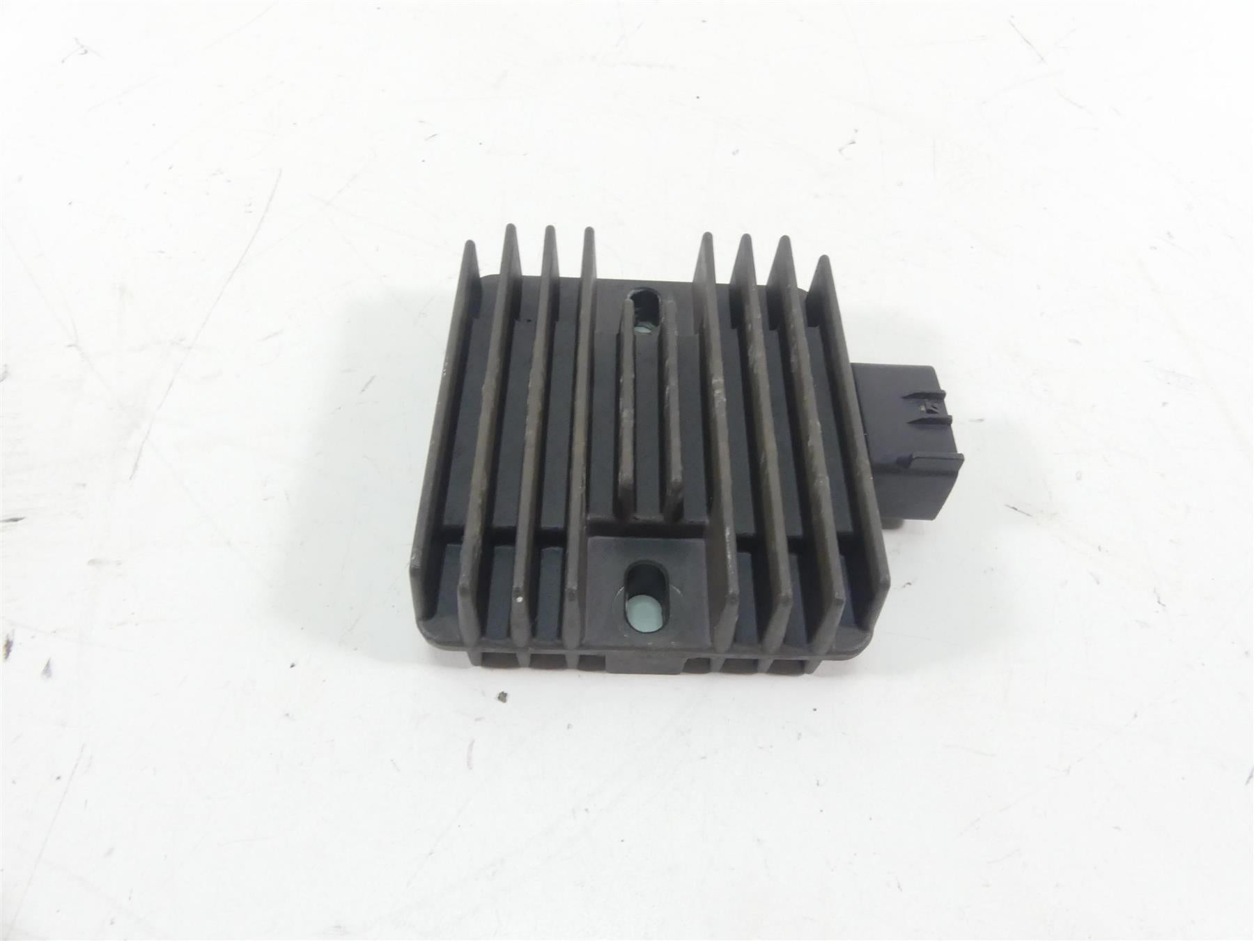 2017 Yamaha Waverunner VX 1050 CS Rectifier Voltage Regulator 6D3-81960-00-00 {{ shop.shopifyCountryName }} - Mototech271