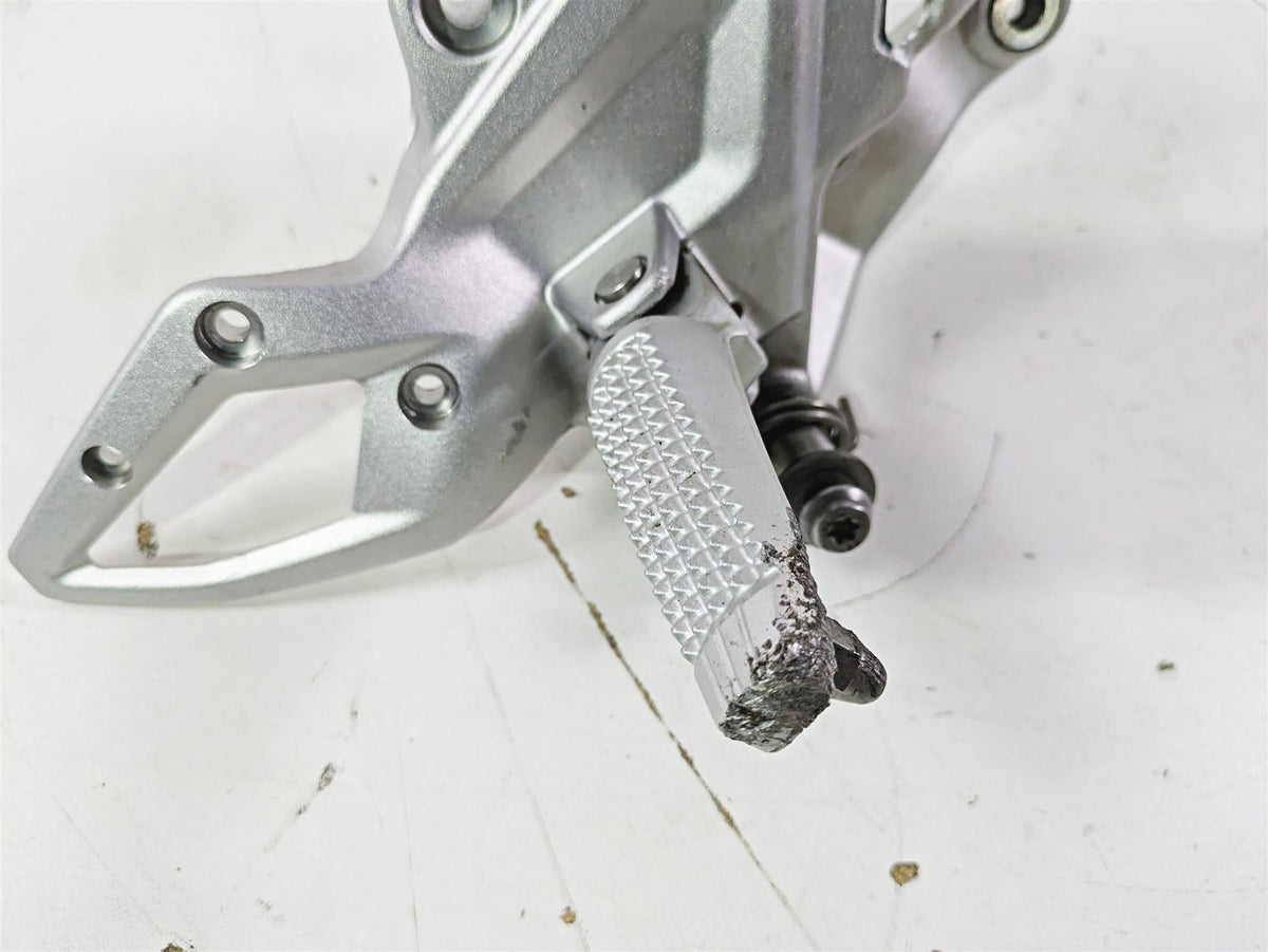 2016 BMW F800R K73 Right Front Rider Footpeg Foot Peg Rear 8527864 46718534960 {{ shop.shopifyCountryName }} - Mototech271