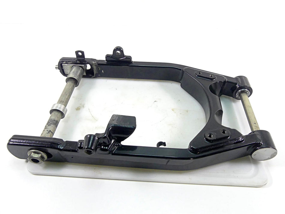 2017 Harley Dyna FXDB Street Bob Swingarm & Belt Guards + 25mm Axle 47820-10 {{ shop.shopifyCountryName }} - Mototech271