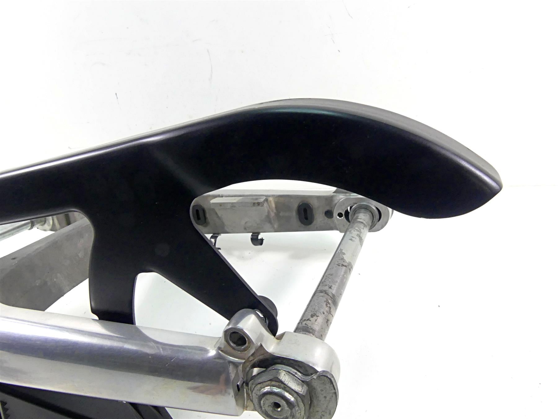 2015 Harley VRSCF Muscle V-Rod Swingarm Swing Arm & Guards 48606-07A 48604-07 {{ shop.shopifyCountryName }} - Mototech271