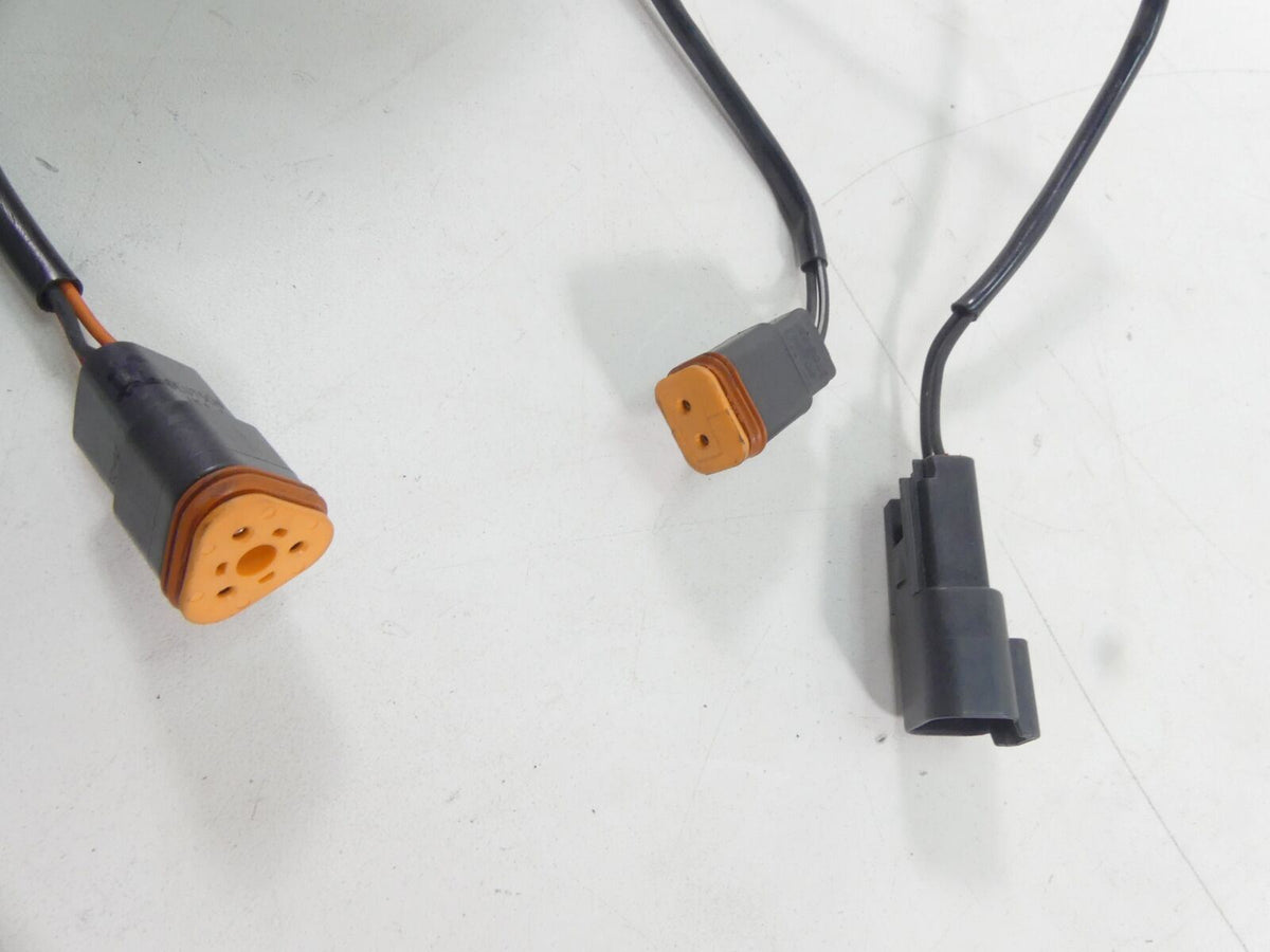 2006 Harley Touring FLHTCU SE CVO Heated Hand Throttle Grip Set 56847-06 {{ shop.shopifyCountryName }} - Mototech271