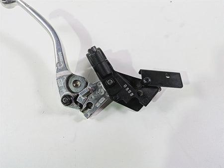2024 Triumph Tiger 900 GT Clutch Perch & Lever T2043679 {{ shop.shopifyCountryName }} - Mototech271