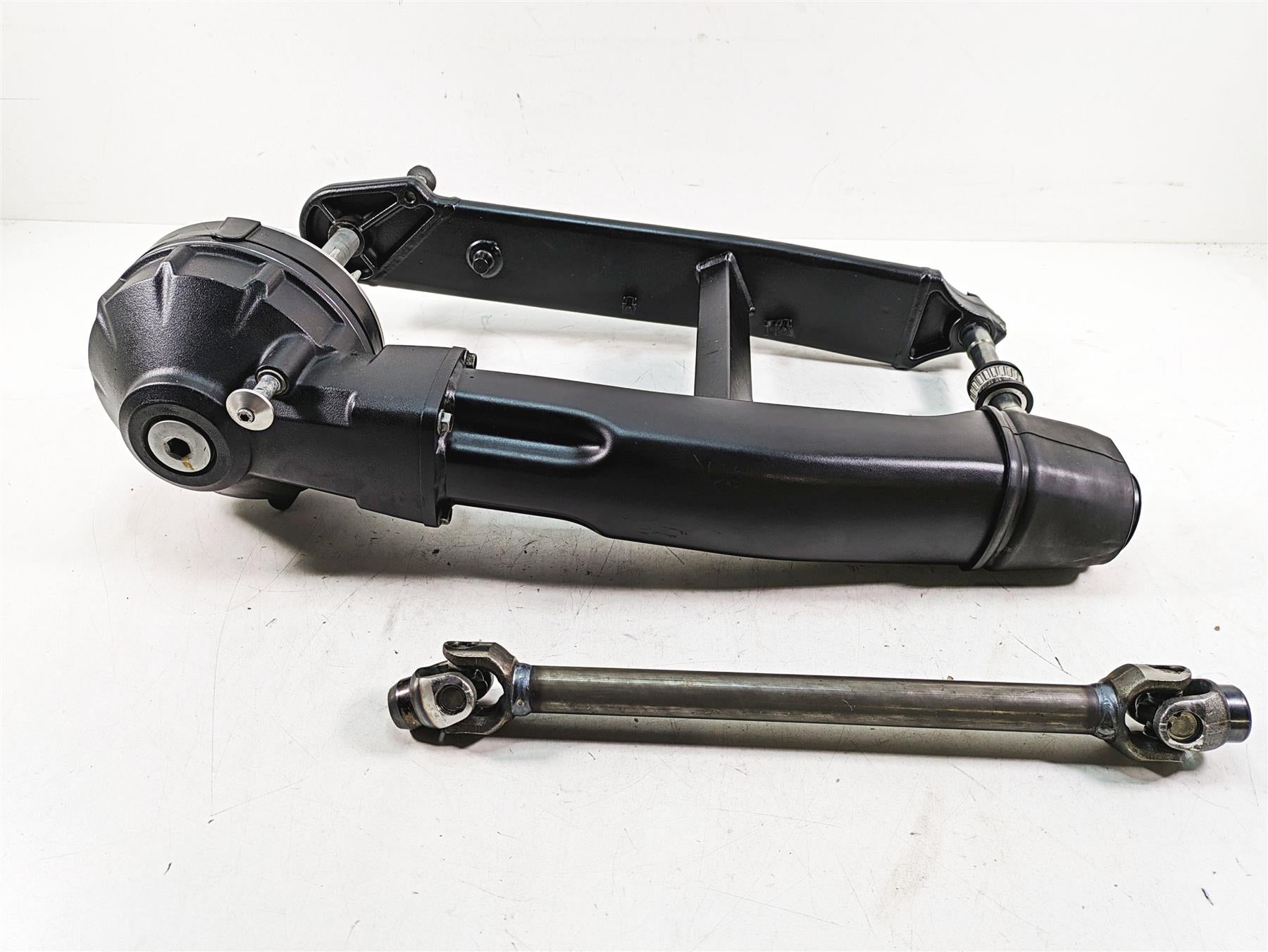 2014 Moto Guzzi California 1400 T Swingarm Differential Drive Shaft - 28k 887300 {{ shop.shopifyCountryName }} - Mototech271
