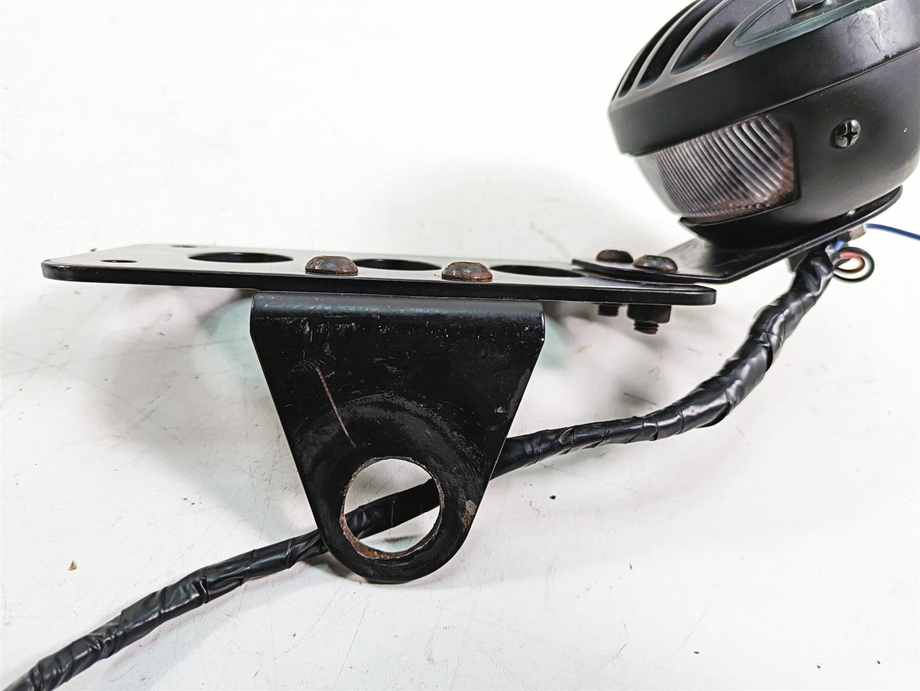 Harley Davidson Softail Rear Side Taillight License Plate Mount Holder {{ shop.shopifyCountryName }} - Mototech271