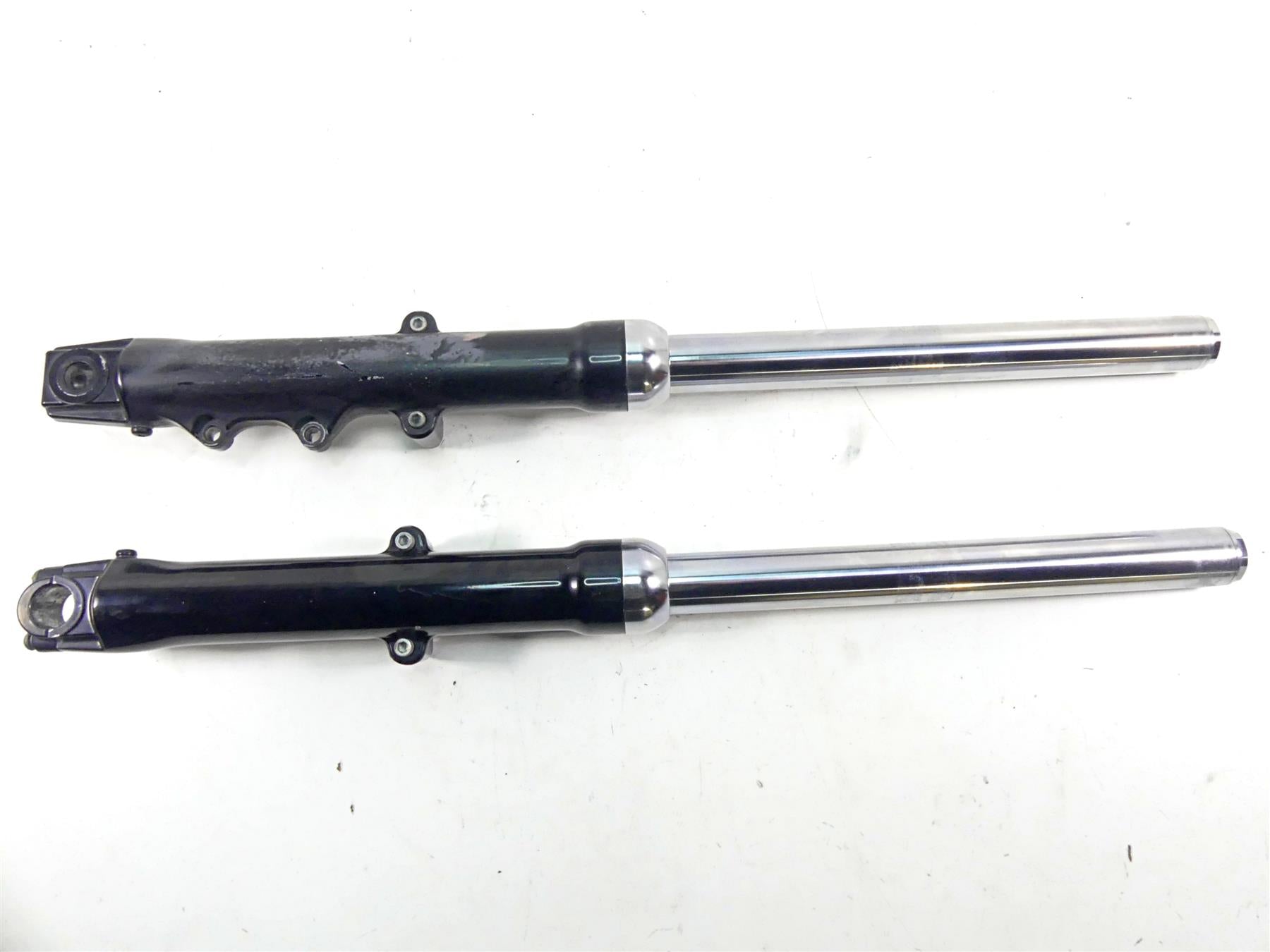 2011 Harley Softail FXS Blackline Straight Showa Front Fork Leg Set 49415-11