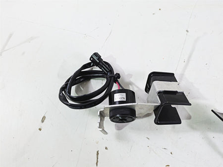 2020 Yamaha Waverunner VX1050 Deluxe Buzzer & Magnet Sensor F1S-68341-00-00 {{ shop.shopifyCountryName }} - Mototech271