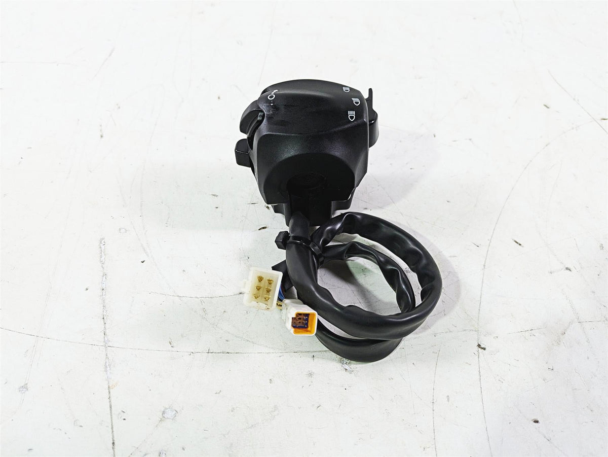 2022 MV Agusta F3 800 Rosso Left Hand Control Switch Light Blinker 8A00B9497 {{ shop.shopifyCountryName }} - Mototech271