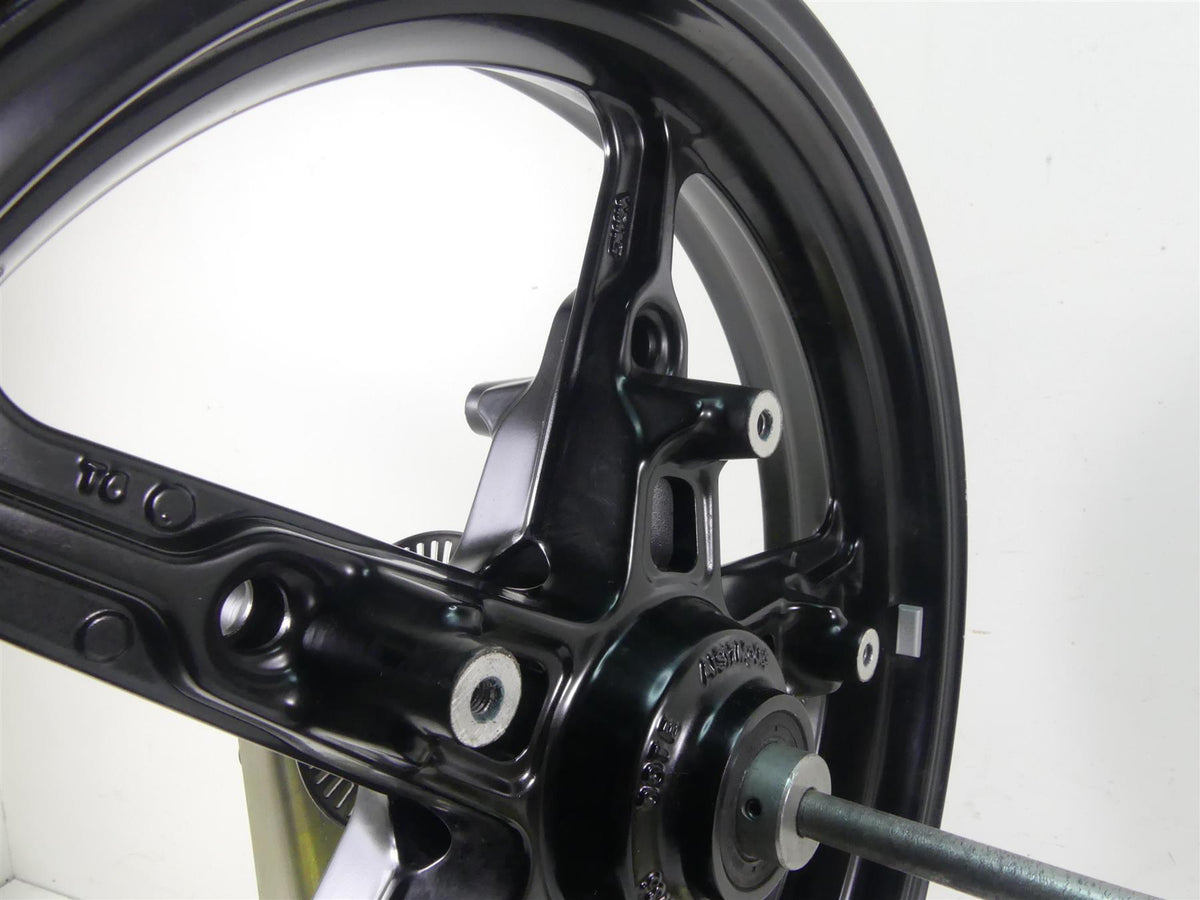 2017 BMW RnineT Racer K32 Nice Straight Front 17x3.5 Cast Wheel Rim 36318562526 {{ shop.shopifyCountryName }} - Mototech271