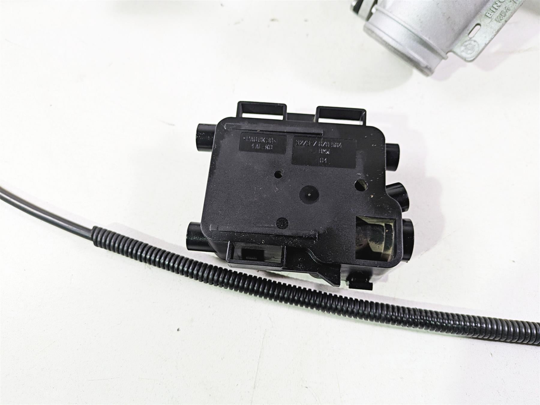 2009 BMW R1200GS K255 Adv Throttle Body Set & Cables - Read 13547705239 {{ shop.shopifyCountryName }} - Mototech271