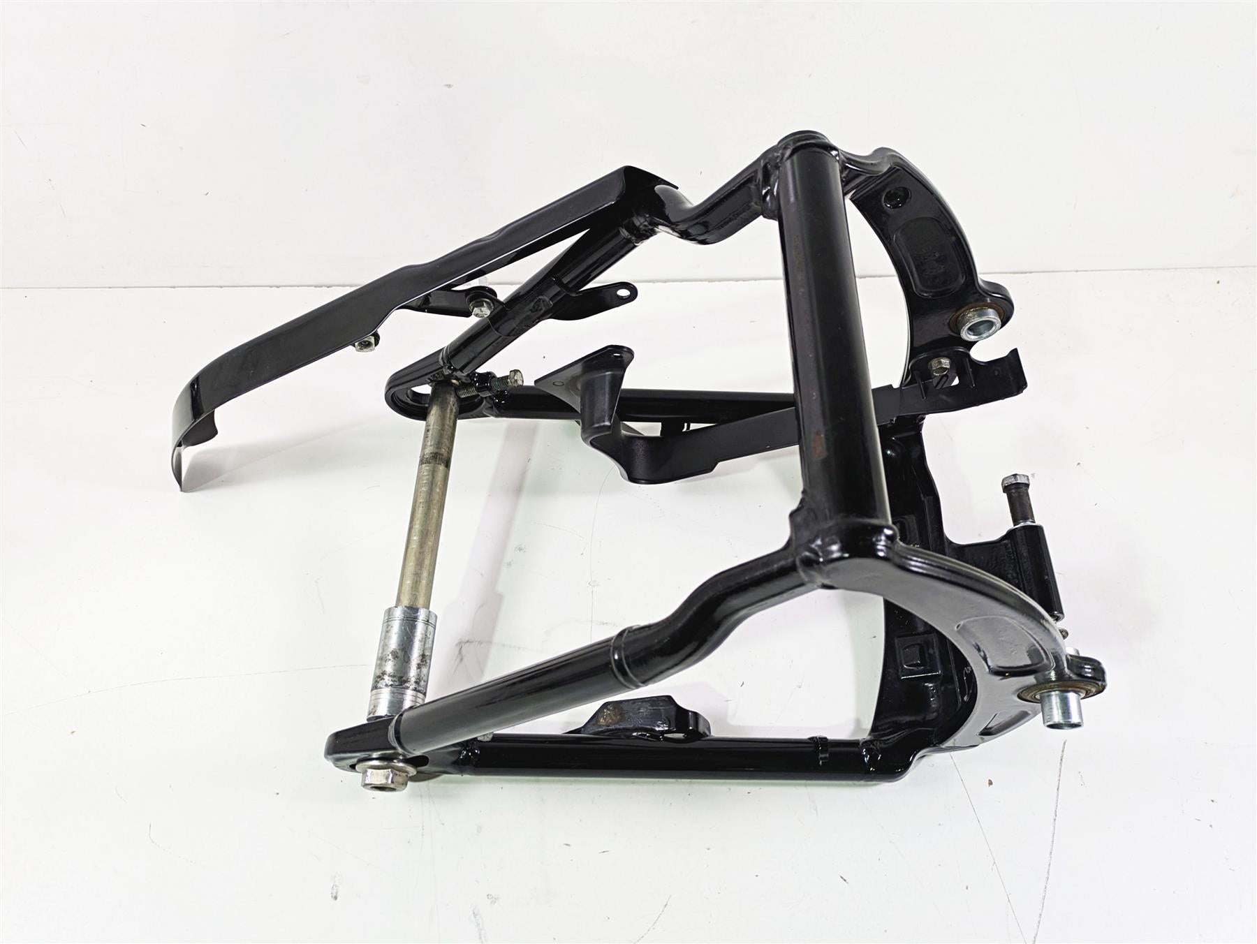 2017 Harley FLS Softail Slim Rear Swingarm Swing Arm & Guards 47573-11BHP {{ shop.shopifyCountryName }} - Mototech271