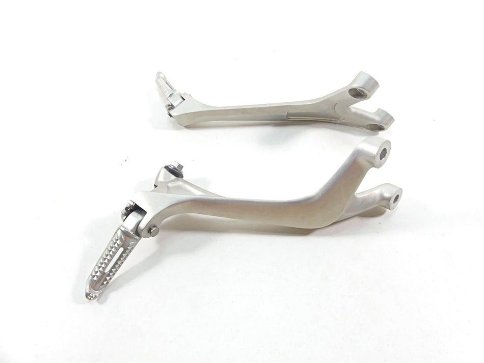 2022 Triumph Speed Triple 1200 RS Rear Passenger Footpeg Rest T2082430 T2082440 {{ shop.shopifyCountryName }} - Mototech271