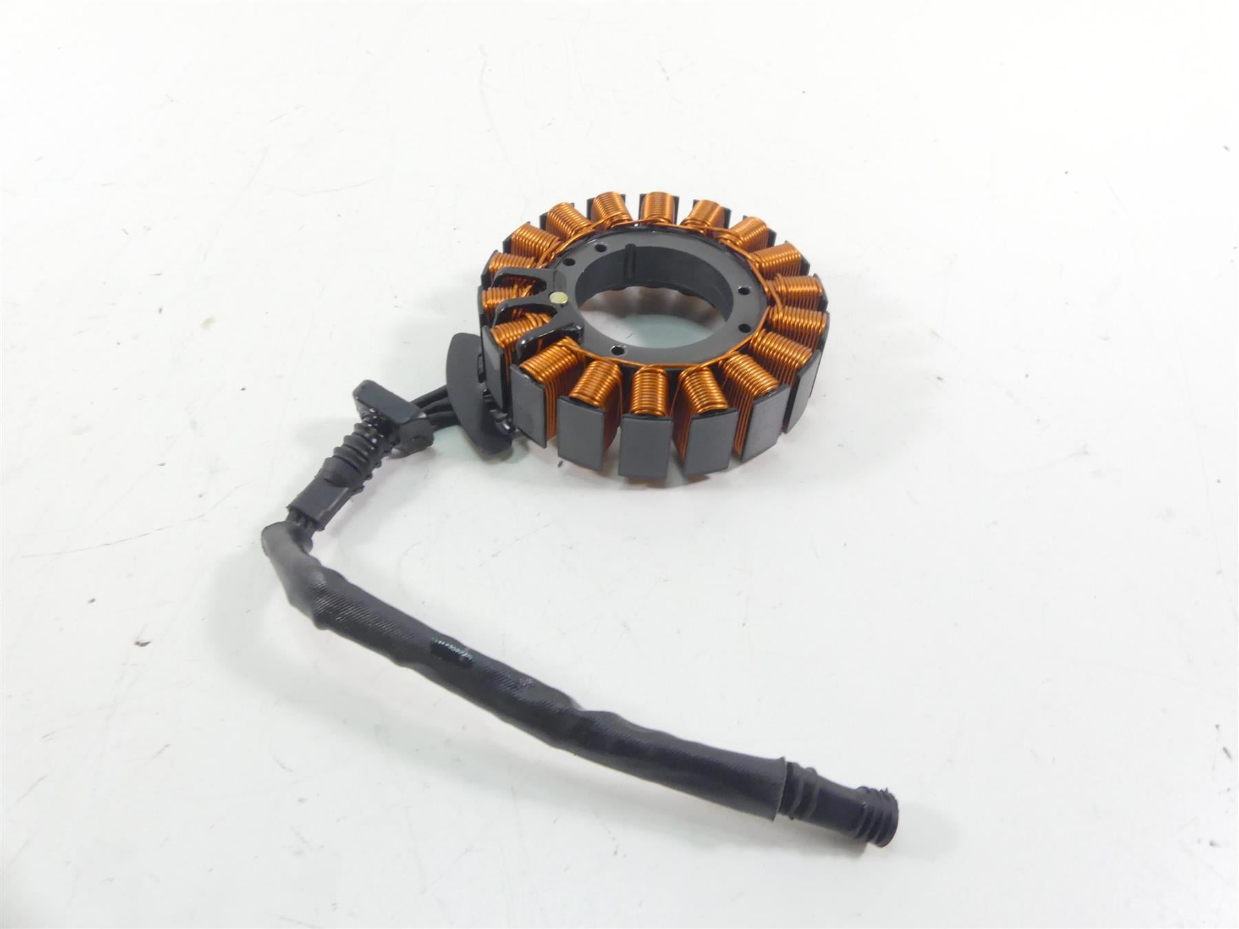 2021 Harley Softail FXBBS 114 Street Bob Stator Alternator Generator 29900042A {{ shop.shopifyCountryName }} - Mototech271