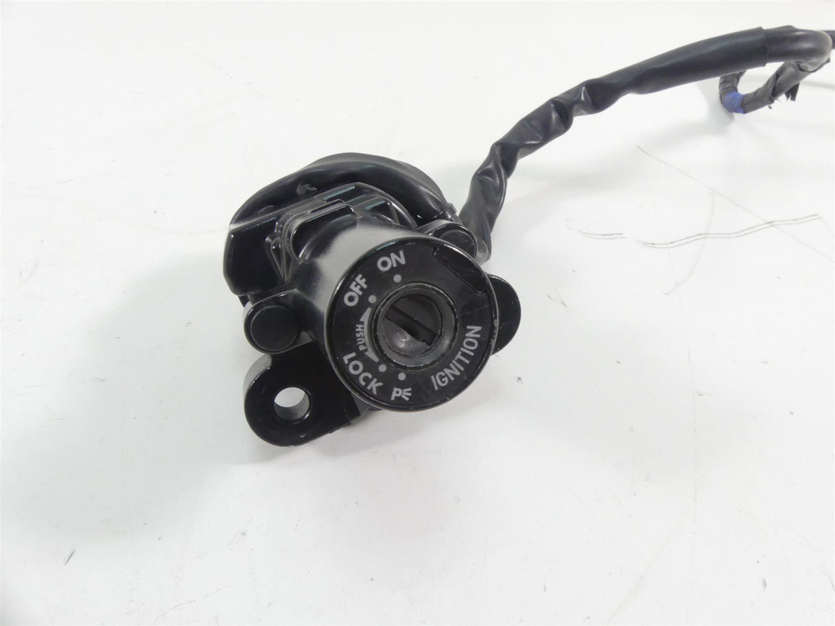 2015 Yamaha MT09 FZ09 Ignition Switch Key Seat Lock Set 1RC-82501-30-00 {{ shop.shopifyCountryName }} - Mototech271