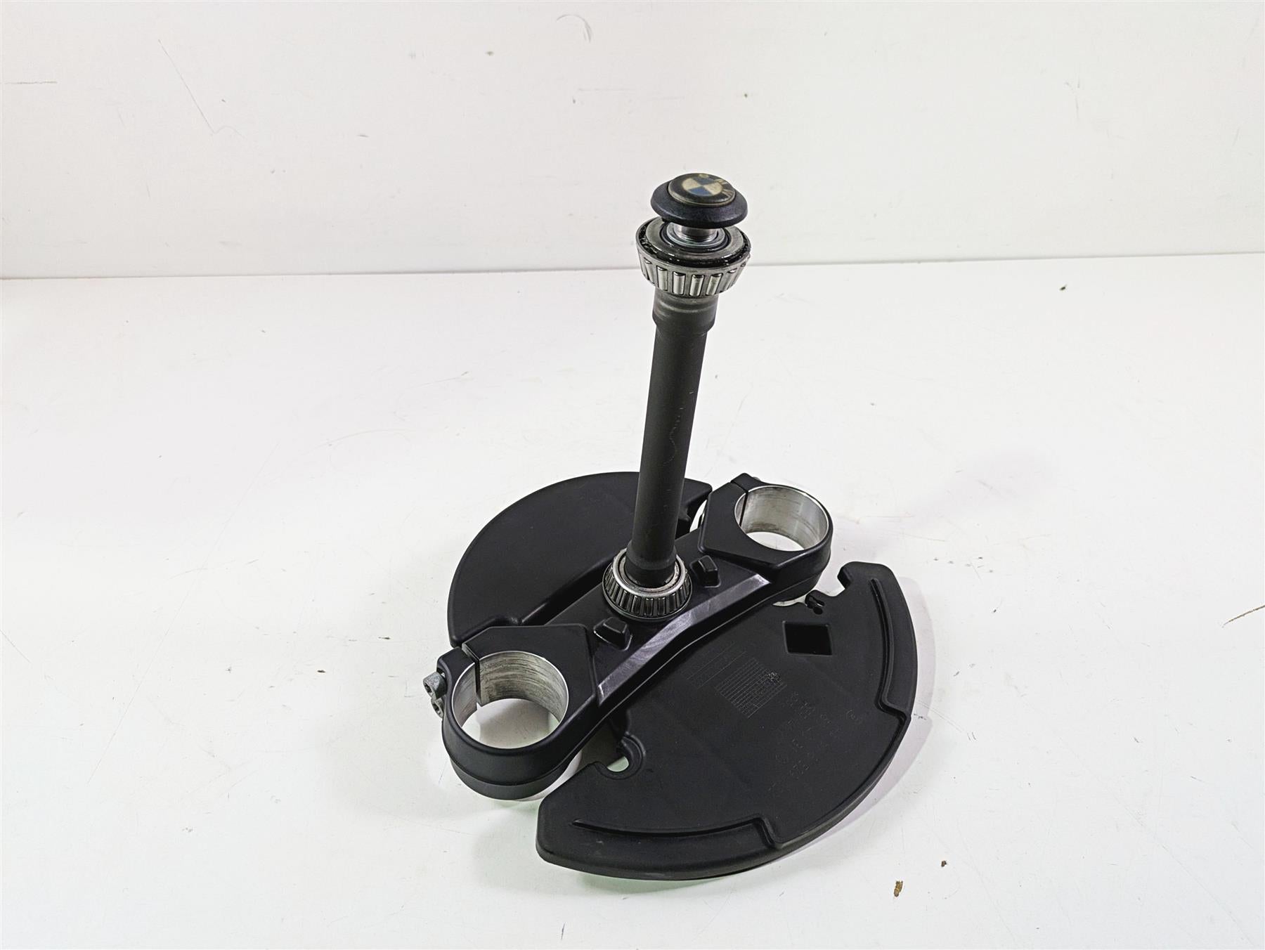 2017 BMW F800GS Adv K75 Lower Triple Tree Steering Clamp 31428530350 {{ shop.shopifyCountryName }} - Mototech271